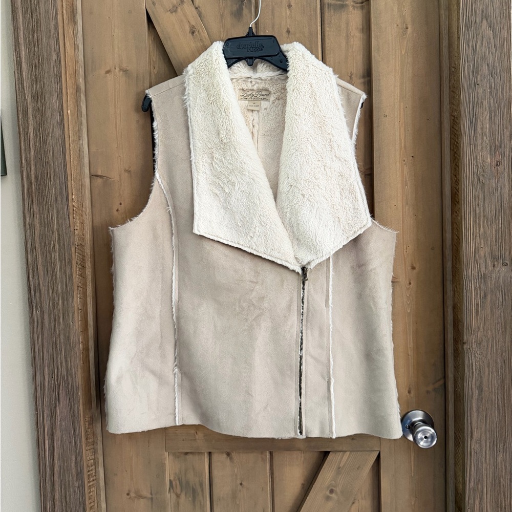 Cozy Cream Faux Shearling Vest - Women's